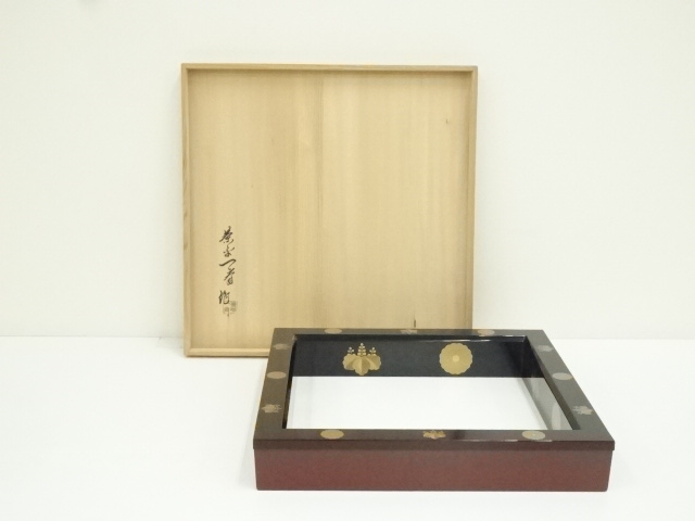 道具 ] - 道具 塗師 茶平一斎造 輪島塗 菊桐蒔絵炉縁（共箱） | 着物